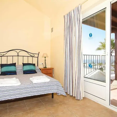 Puerto Del Carmen Sleeps 8 Air Con Wifi فيلة بويرتو ذيل كارمين