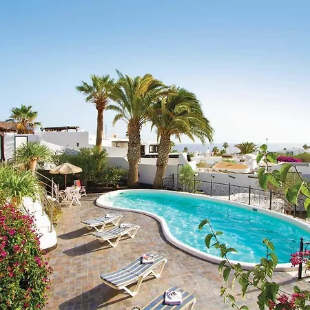 Puerto Del Carmen Sleeps 8 Air Con Wifi Пуэрто дель Кармен
